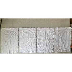 Embroidered Floral Placemats Napkins 17" X 12" White Scalloped Edges Set of 4